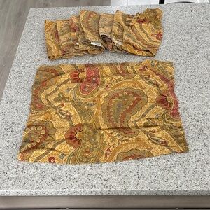 Pottery barn Patterned Table Linens set of 8